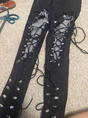 Maniere De Voir Black Lace-Up Distressed Skinny Jeans